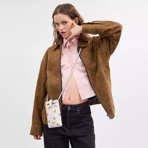 ❤️ Coach Phone Crossbody Bag With Heart Print main image 7